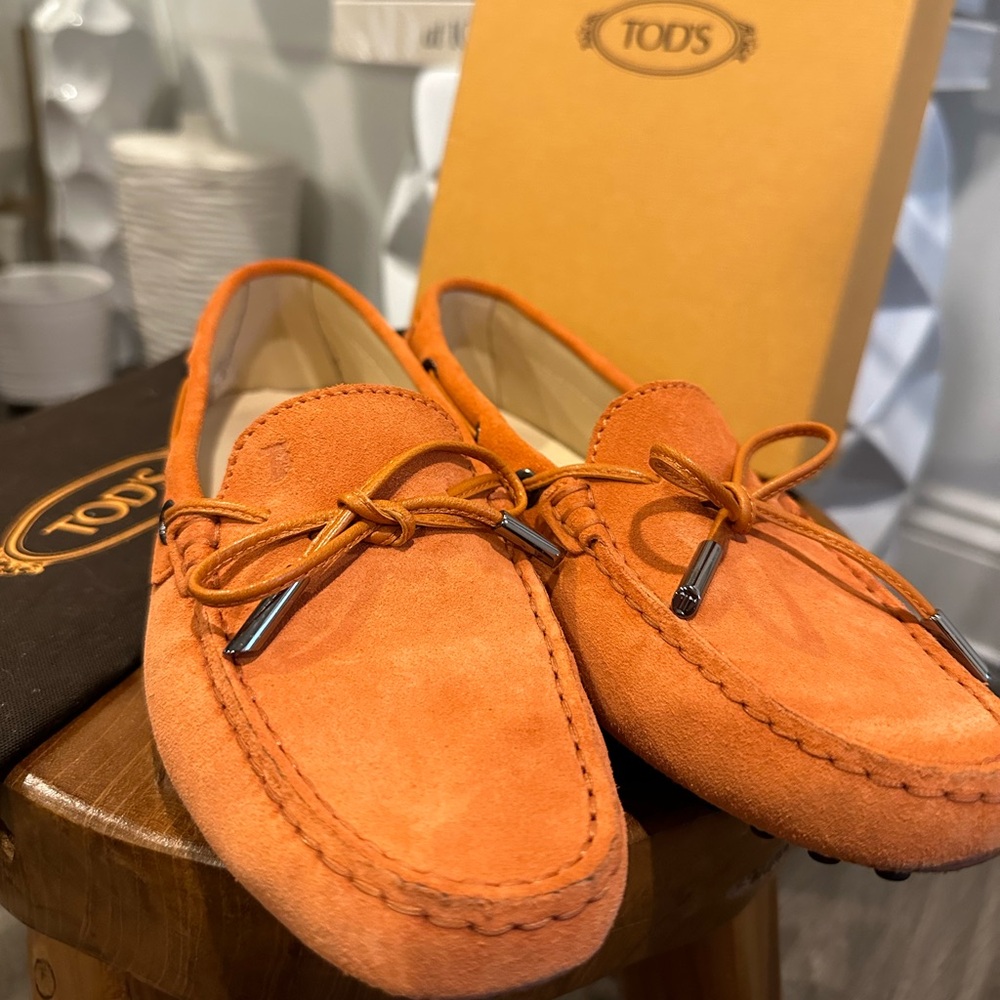 Authentic Tod’s Gommini loafers